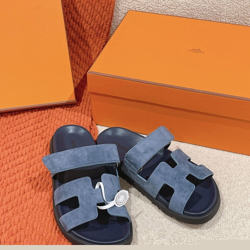 H**mes slippers
